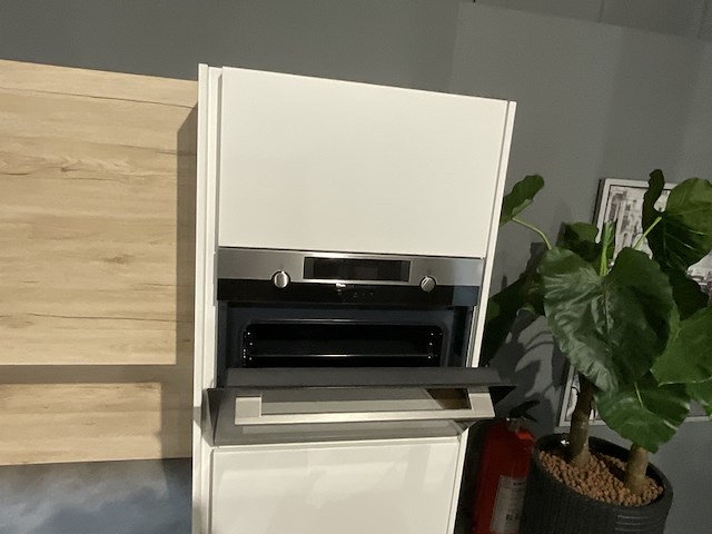 Keuken met inbouwapparatuur, nobilia, van gogh /dali, alpin wit-eiken san remo - afbeelding 9 van  15