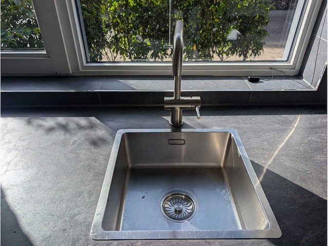 Keuken met indesit/siemens apparatuur - afbeelding 2 van  23