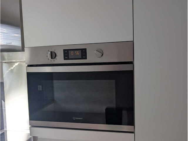 Keuken met indesit/siemens apparatuur - afbeelding 11 van  23