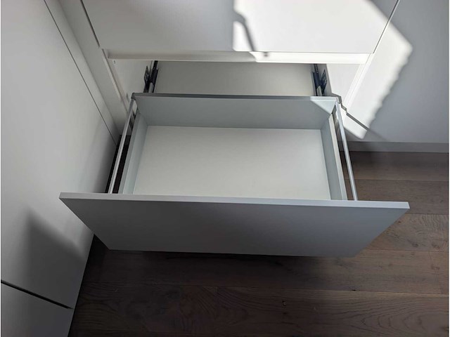 Keuken met indesit/siemens apparatuur - afbeelding 22 van  23