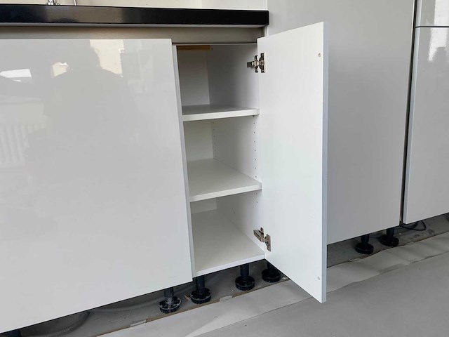 Keuken met inventum apparatuur - afbeelding 3 van  16
