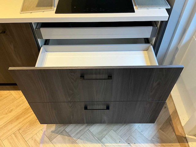 Keuken met inventum apparatuur - afbeelding 6 van  33