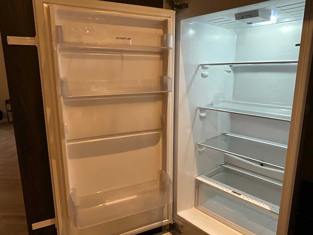 Keuken met inventum apparatuur - afbeelding 15 van  33