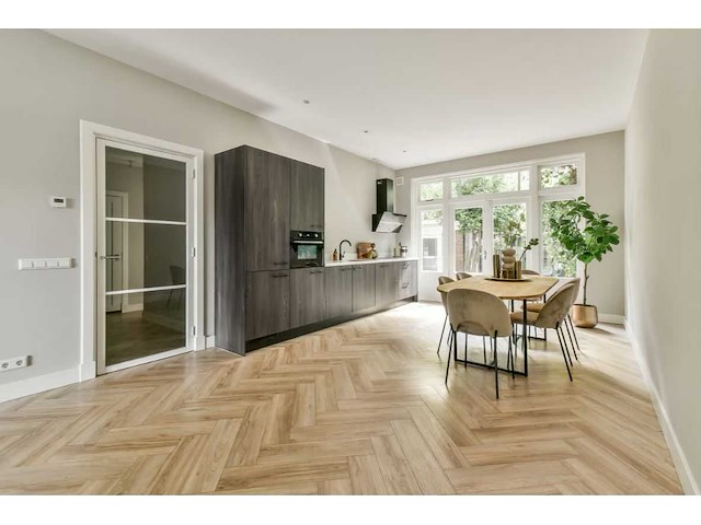 Keuken met inventum apparatuur - afbeelding 12 van  33