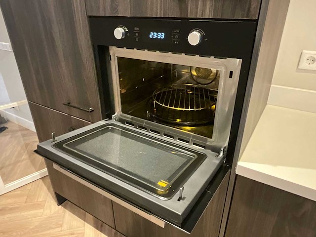 Keuken met inventum apparatuur - afbeelding 31 van  33