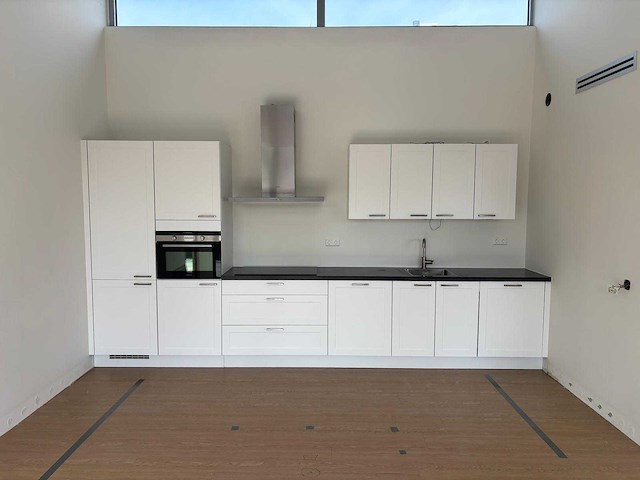 Keuken met inventum apparatuur - afbeelding 20 van  23