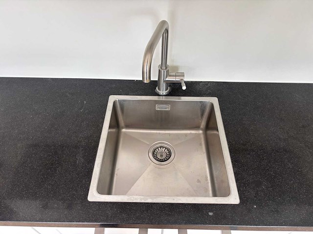 Keuken met inventum apparatuur - afbeelding 4 van  23