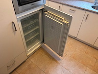 Keuken met keukenapparatuur - afbeelding 2 van  24