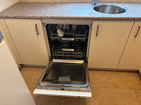 Keuken met keukenapparatuur - afbeelding 5 van  24