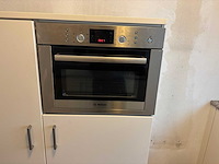 Keuken met keukenapparatuur - afbeelding 22 van  24