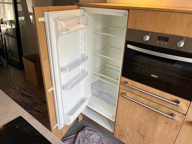 Keuken met klarstein/zanussi apparatuur - afbeelding 8 van  17