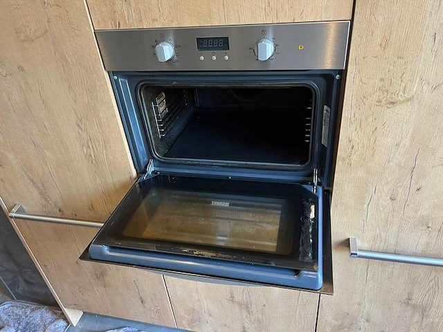 Keuken met klarstein/zanussi apparatuur - afbeelding 15 van  17