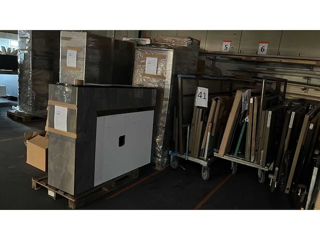 Keuken met klarstein/zanussi apparatuur - afbeelding 11 van  17