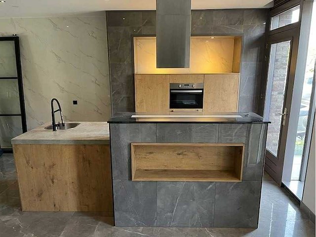 Keuken met klarstein/zanussi apparatuur - afbeelding 1 van  17