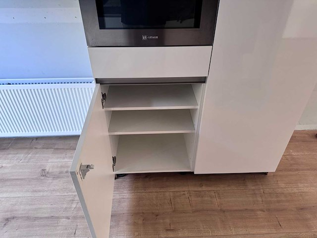 Keuken met m-system / siemens apparatuur - afbeelding 9 van  19