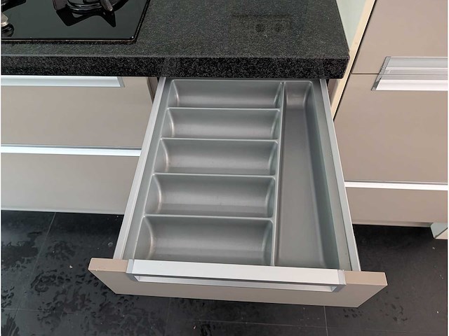 Keuken met met bosch / pelgrim apparatuur - afbeelding 19 van  32