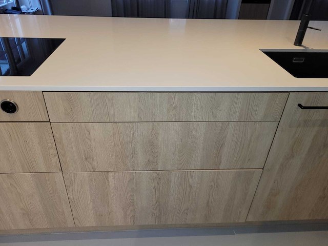 Keuken met miele apparatuur - afbeelding 3 van  39