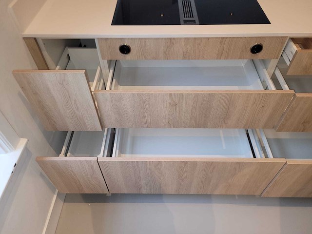 Keuken met miele apparatuur - afbeelding 5 van  39