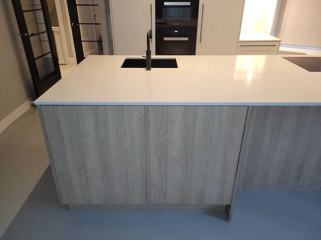 Keuken met miele apparatuur - afbeelding 23 van  39