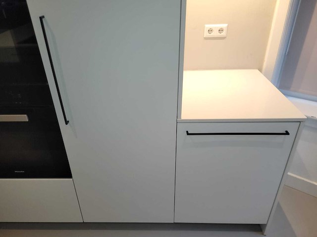 Keuken met miele apparatuur - afbeelding 36 van  39