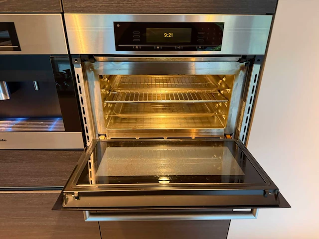 Keuken met miele apparatuur - afbeelding 23 van  51