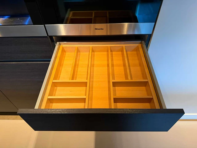 Keuken met miele apparatuur - afbeelding 27 van  51