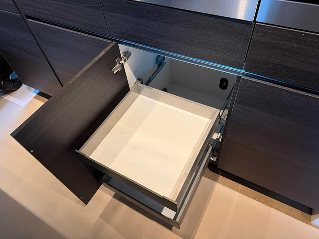 Keuken met miele apparatuur - afbeelding 28 van  51