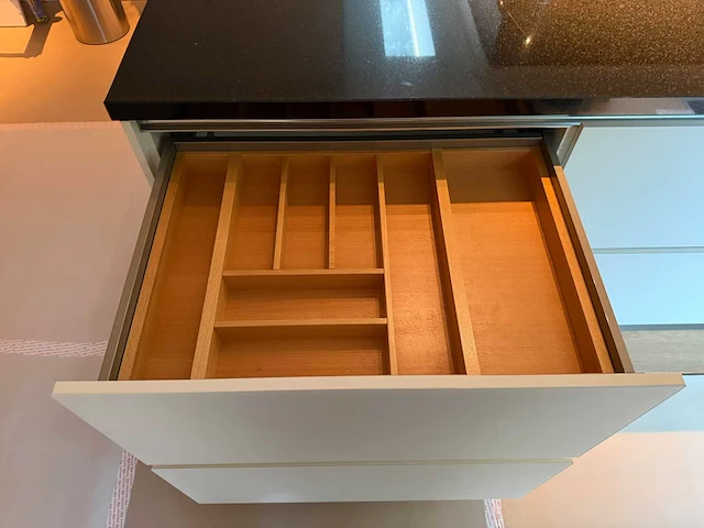 Keuken met miele apparatuur - afbeelding 33 van  51