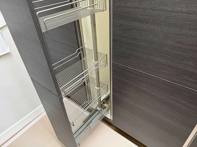 Keuken met miele apparatuur - afbeelding 8 van  51