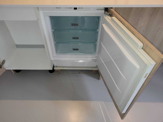 Keuken met miele apparatuur - afbeelding 28 van  39