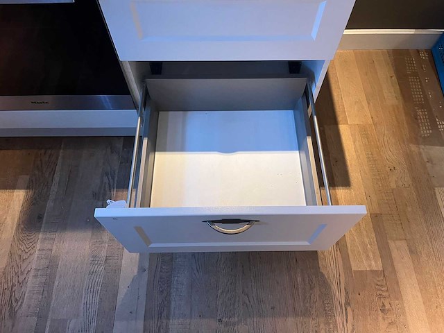 Keuken met miele apparatuur - afbeelding 20 van  26