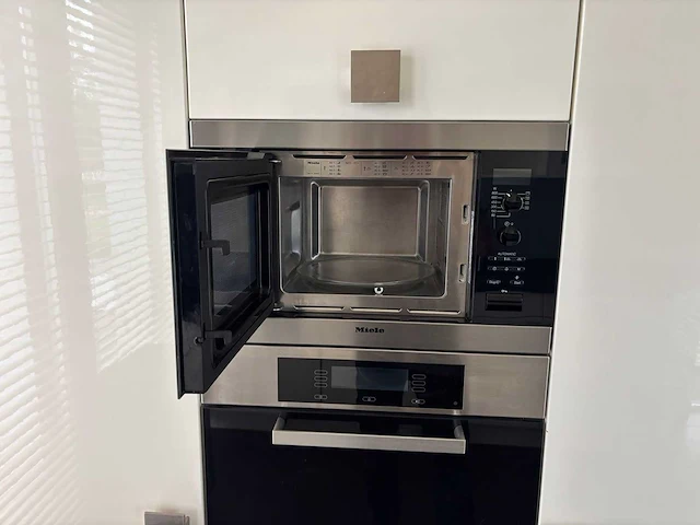 Keuken met miele / samsung apparatuur - afbeelding 14 van  61