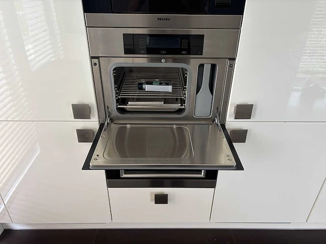 Keuken met miele / samsung apparatuur - afbeelding 16 van  61