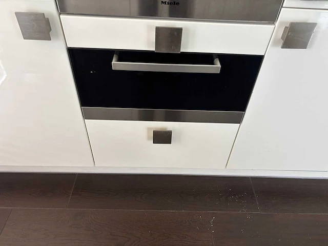 Keuken met miele / samsung apparatuur - afbeelding 17 van  61