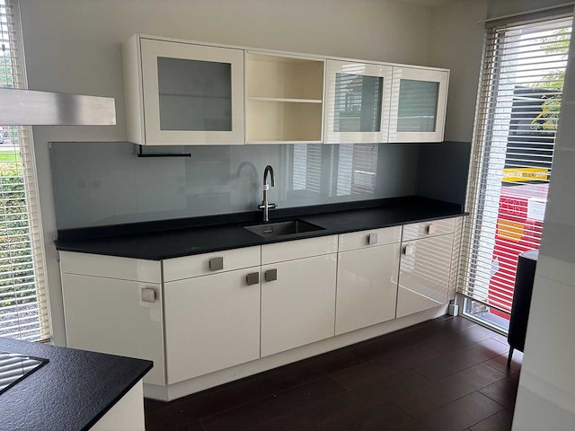 Keuken met miele / samsung apparatuur - afbeelding 1 van  60