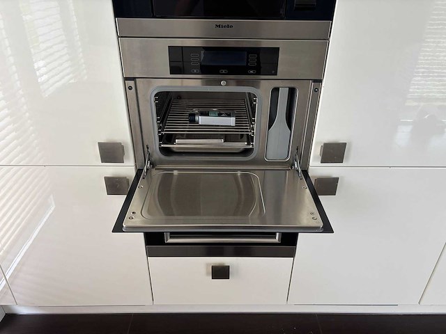 Keuken met miele / samsung apparatuur - afbeelding 16 van  60