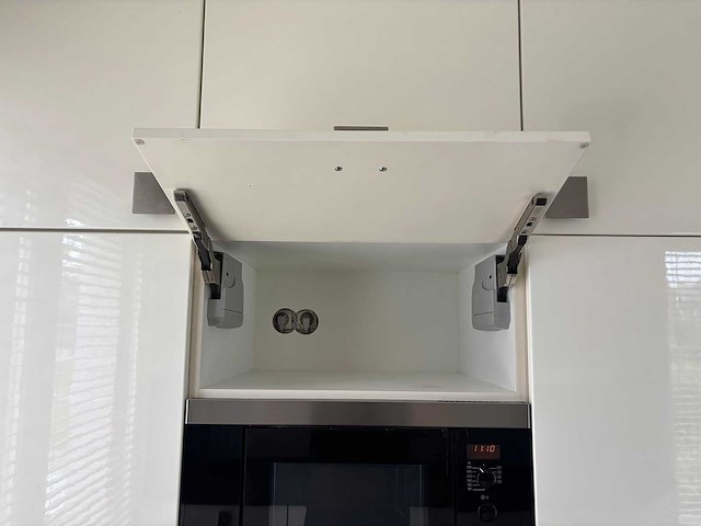 Keuken met miele / samsung apparatuur - afbeelding 23 van  60