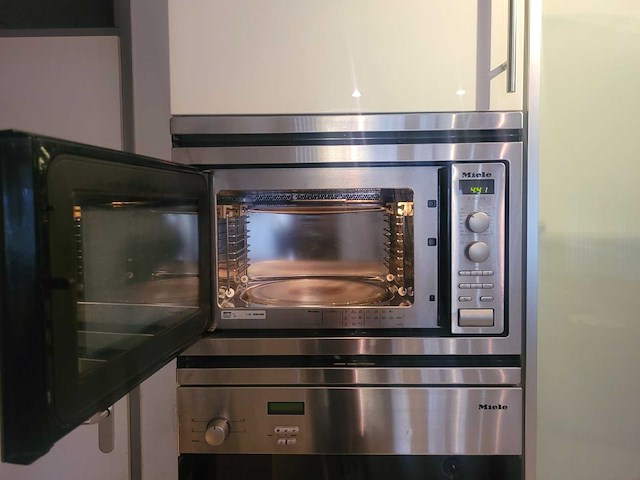 Keuken met miele/siemens apparatuur - afbeelding 7 van  25