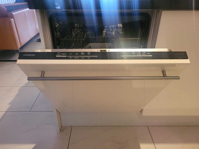 Keuken met miele/siemens apparatuur - afbeelding 15 van  25