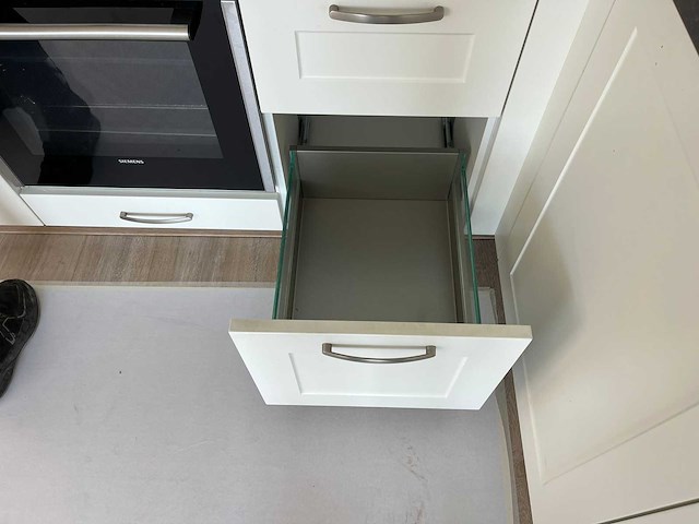 Keuken met miele/siemens apparatuur - afbeelding 11 van  18