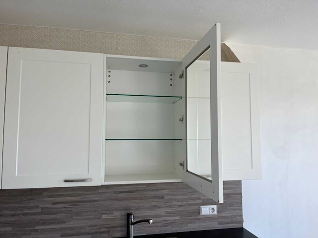 Keuken met miele/siemens apparatuur - afbeelding 16 van  18