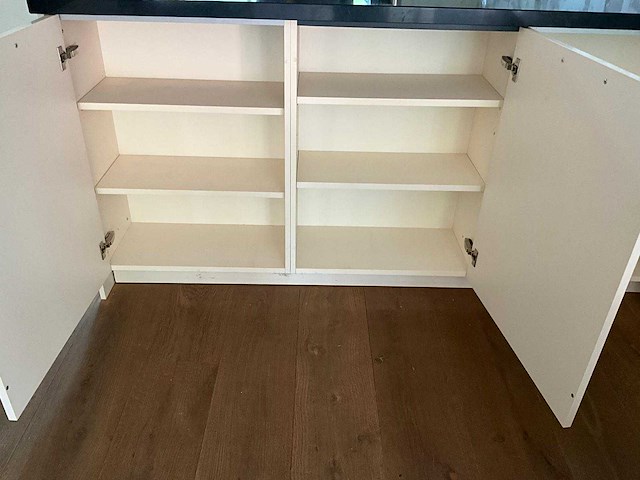 Keuken met pelgrim apparatuur - afbeelding 33 van  35