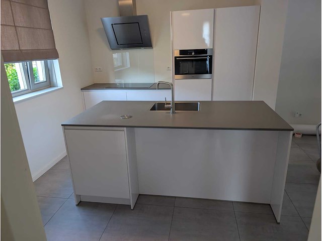Keuken met pelgrim apparatuur - afbeelding 1 van  32