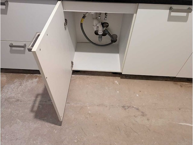 Keuken met pelgrim apparatuur - afbeelding 5 van  24