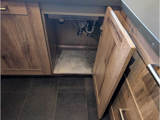 Keuken met pelgrim apparatuur - afbeelding 5 van  19