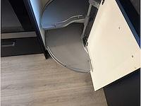 Keuken met pelgrim apparatuur - afbeelding 3 van  26