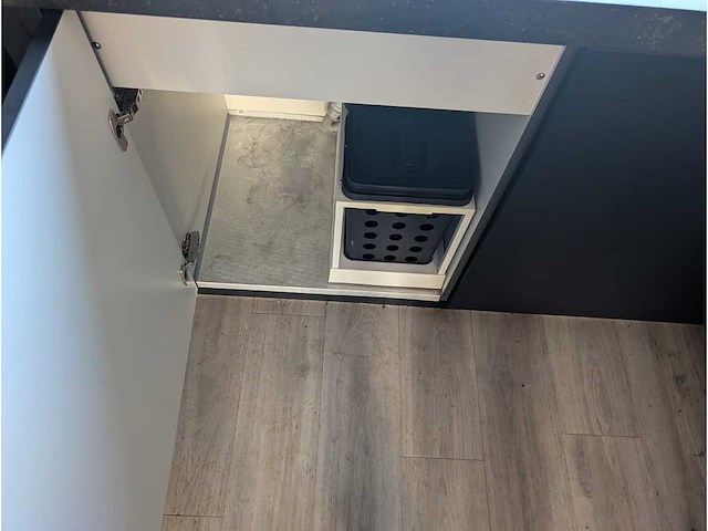 Keuken met pelgrim apparatuur - afbeelding 5 van  26