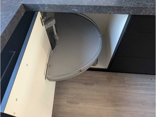 Keuken met pelgrim apparatuur - afbeelding 9 van  26