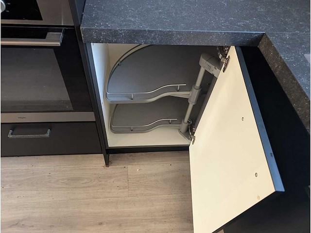 Keuken met pelgrim apparatuur - afbeelding 26 van  26