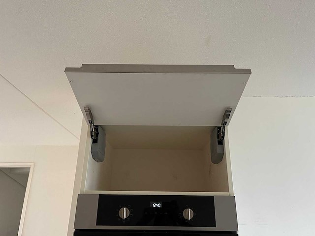 Keuken met pelgrim apparatuur - afbeelding 13 van  19